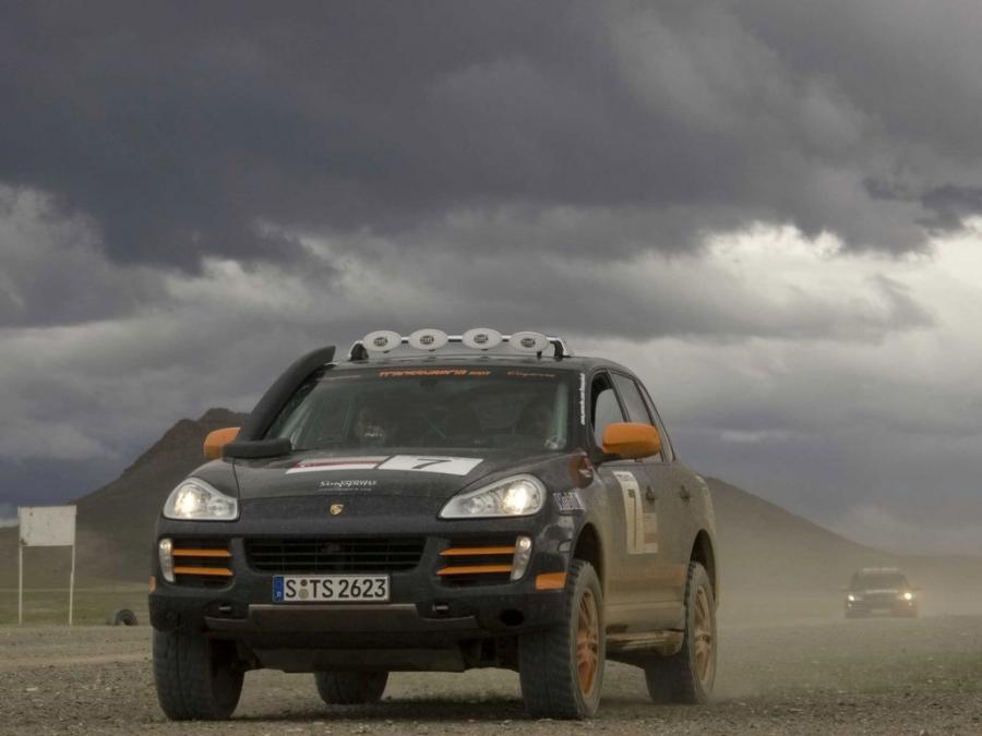  Porsche Cayenne S Transsyberia (957) 2007 года  (фото 17 из 57)